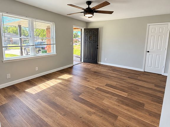 5th image of 313 Asbill Ave