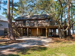 718 Cadillac Ave, Dauphin Island, AL 36528