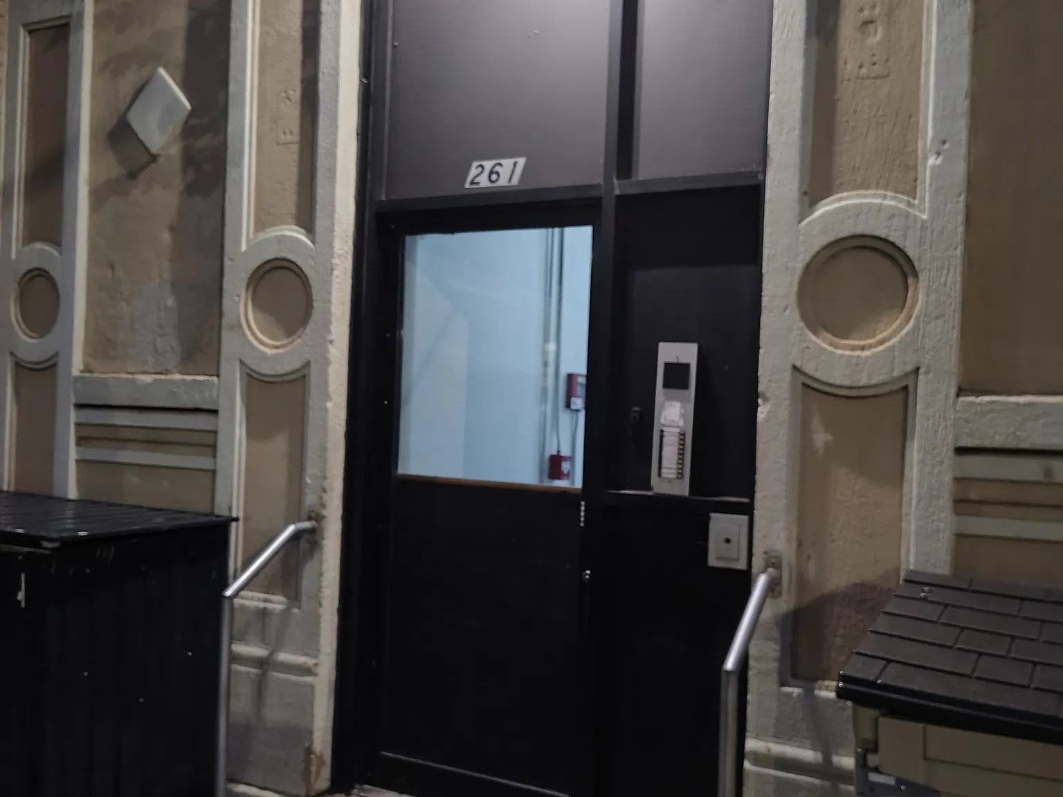 261 Bergen Ave — Photo 4