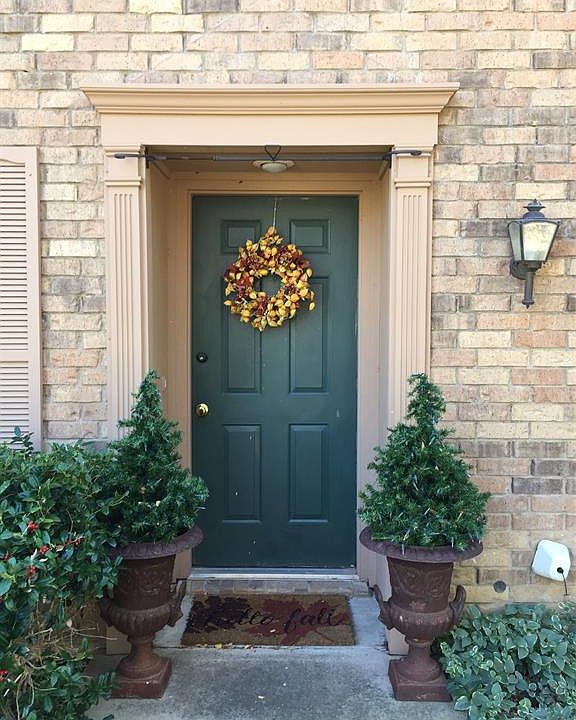 1st image of 7327 Kingswood Cir