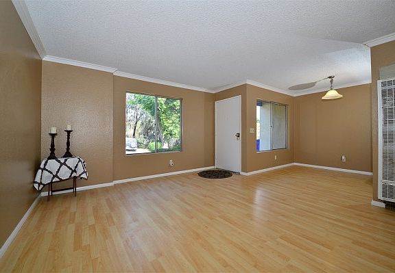5th image of 2828 47th St