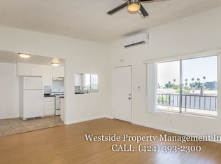 1962 N Beachwood Dr APT 302, Los Angeles, CA 90068