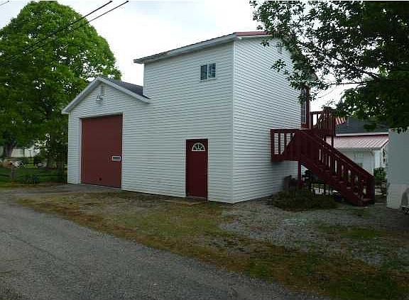 5th image of 716 S Lynn St