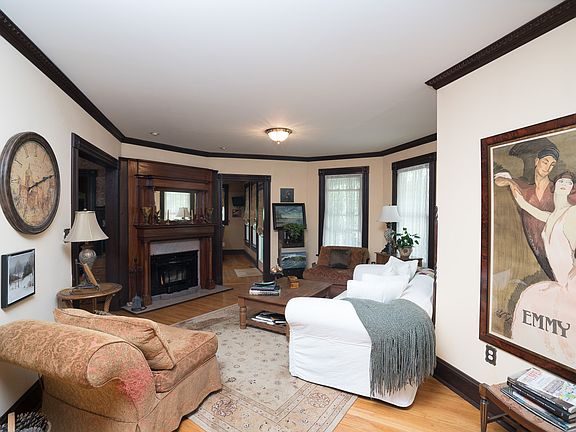 3rd image of 38 Burlington Ave