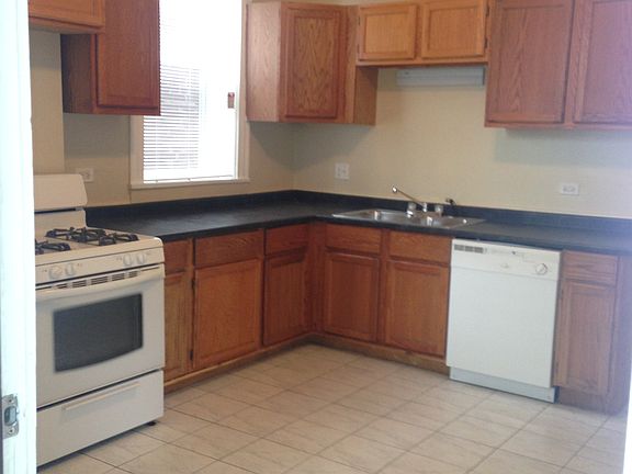 4th image of 1349 S California Ave #1