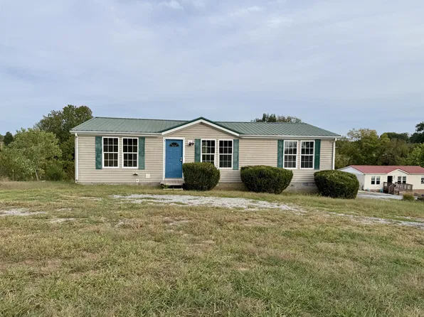 788 Denning Ford Rd, Portland, TN 37148