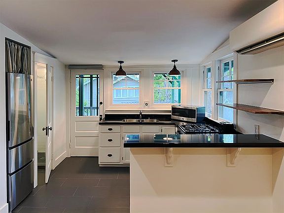 3rd image of 1919 Milan Ave #1