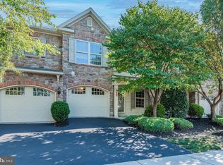 461 Nursery Dr N, Mechanicsburg, PA 17055