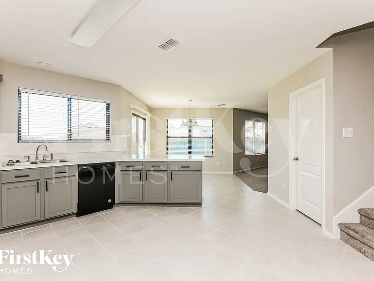 3000 Whitetail Chase Dr — Photo 5