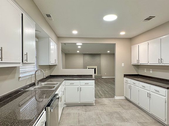 5th image of 5335 Rock Ridge Cv