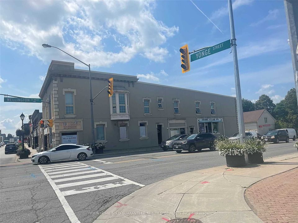 2nd image of 15242 Yonge St #204