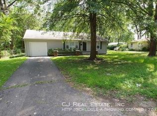 10619 Palmer Ave, Kansas City, MO 64134