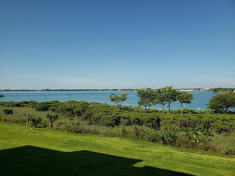1st image of 32 Harbour Isle Dr E #203