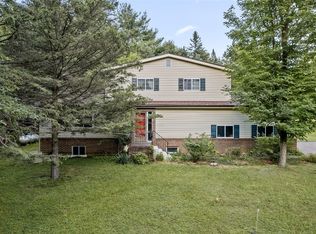 808 Bunn Hill Rd, Vestal, NY 13850