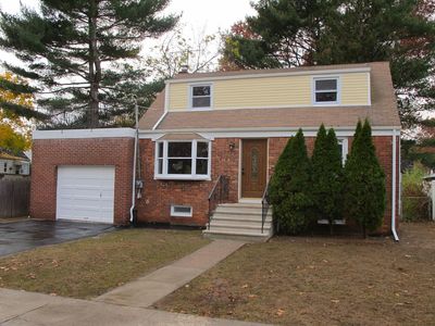 20 Brown Pl, Bergenfield, NJ, 07621