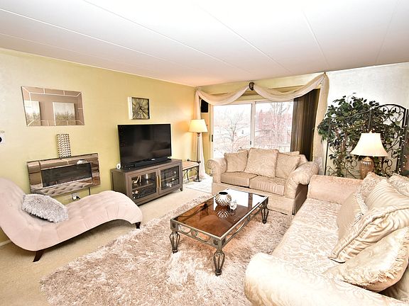 3rd image of 18855 Burnham Ave APT 234