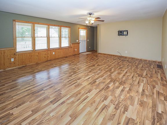 3319 Conley Drive-103