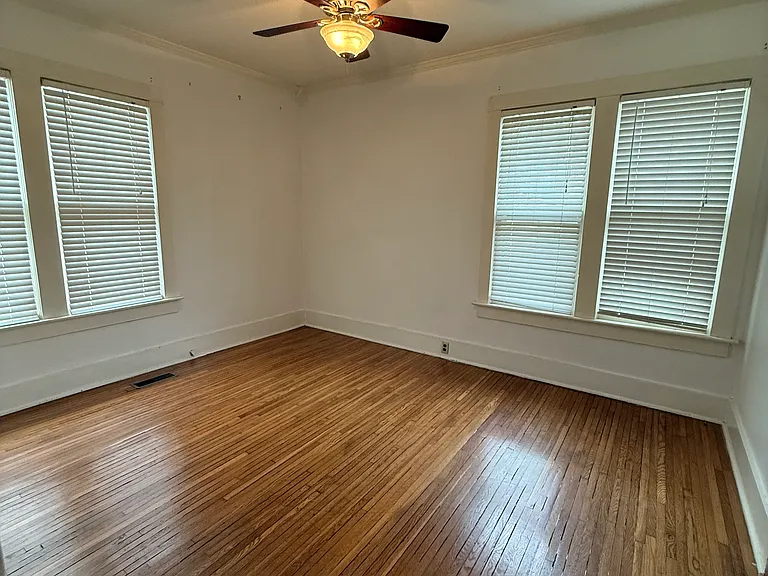 443 Locust Ave SE — Photo 25