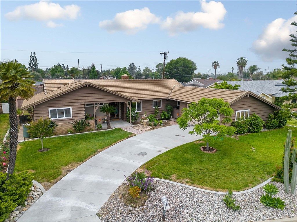 835 S Donna Beth Ave, West Covina, CA 91791 Zillow
