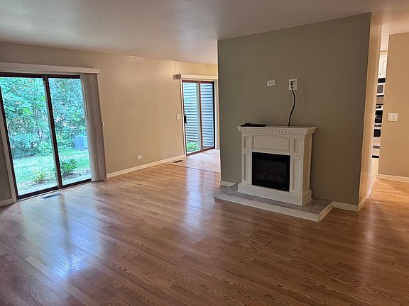 2nd image of 408 Heine Ave #408