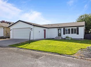1661 Larkspur Dr, Richland, WA 99352
