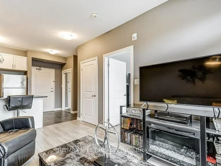 101 Shoreview Pl #426 — Photo 9