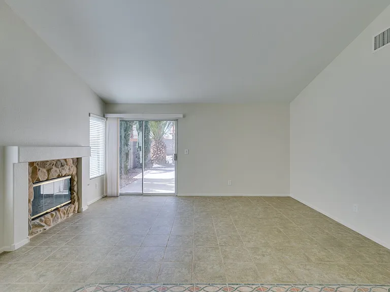 307 Cavalla St — Photo 6