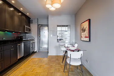 90 Park Terrace East, #5H