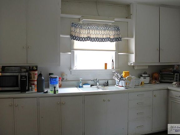 5th image of 3877 N West Ave
