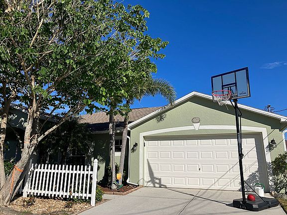 2nd image of 17493 Phlox Dr