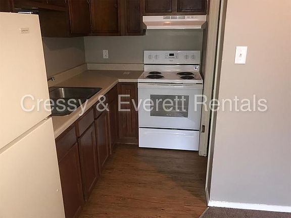 2nd image of 510 S 3rd St APT C