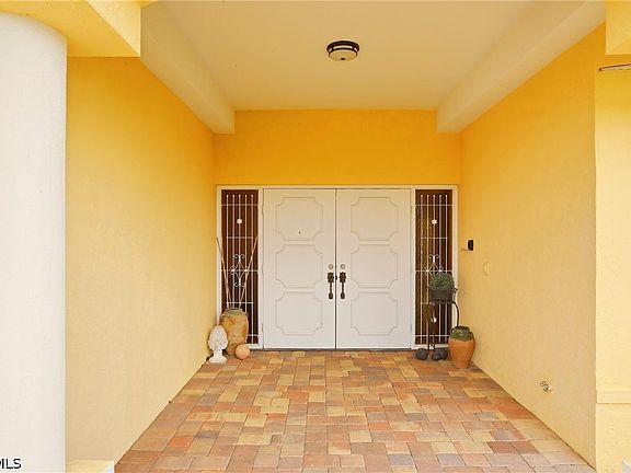 3rd image of 1506 SE 21st Ter
