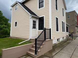 207 1st St, Liverpool, NY 13088