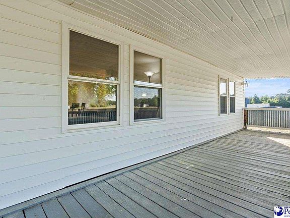 5th image of 633 E Lynches River Rd