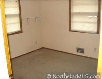 1st image of 659 Hawthorne Ave E