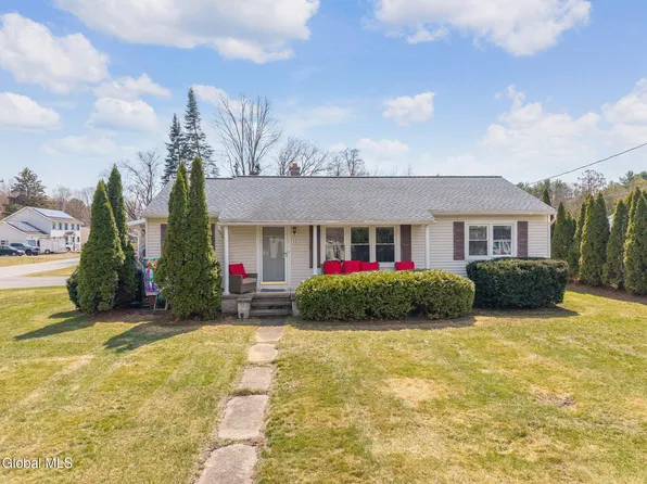 12 Bluebird Road, South Glens Falls, NY 12803