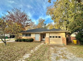 911 Dodson St, Gainesville, TX 76240