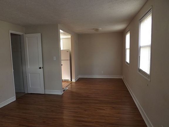 2nd image of 1600 Mulberry St APT 20