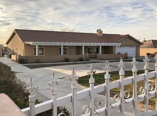 11594 3rd Ave, Hesperia, CA 92345