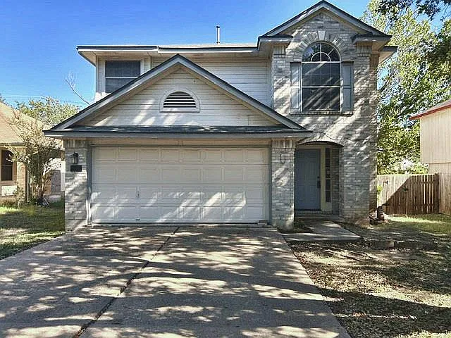 3 bed, 2.5 bath, 1758 sqft, $1,895 — Photo 1