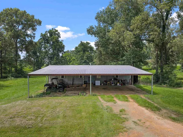 4501 State Highway 87 N, Center, TX 75935