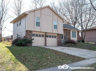 7601 E 133rd St, Grandview, MO 64030