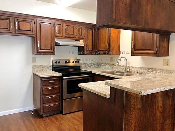3rd image of 1138 Westlynn Way