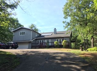 146 Gunstock Ln, Tafton, PA