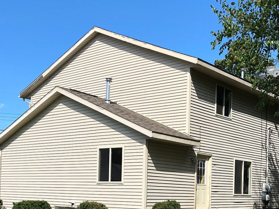 2nd image of 1103 1st St