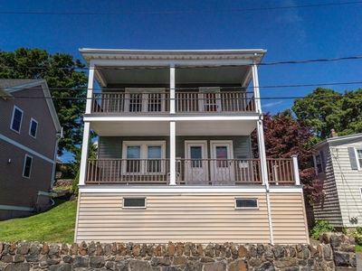 11 Cottage St, Marblehead, MA, 01945
