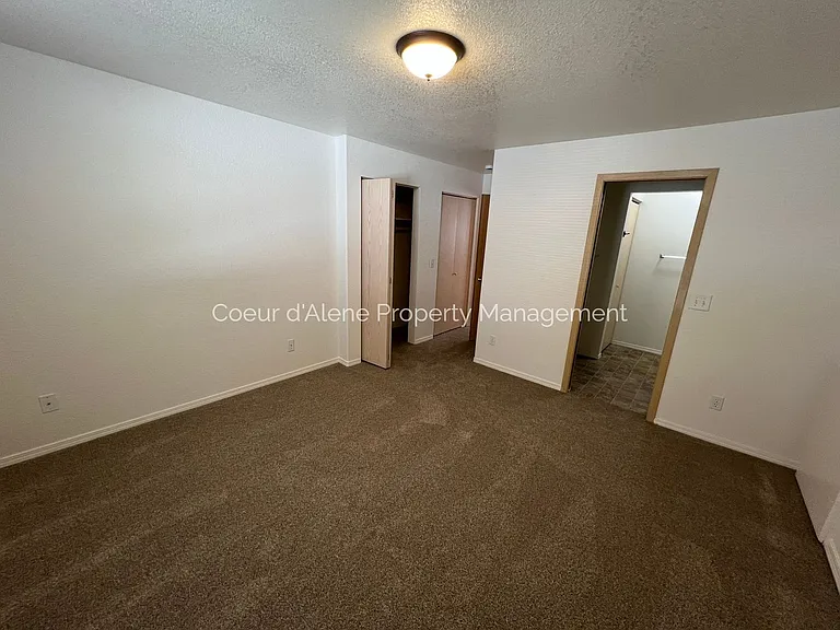 845 N Siony Ln — Photo 11