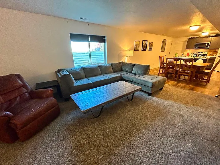 658 N Butte Ln #1 — Photo 16