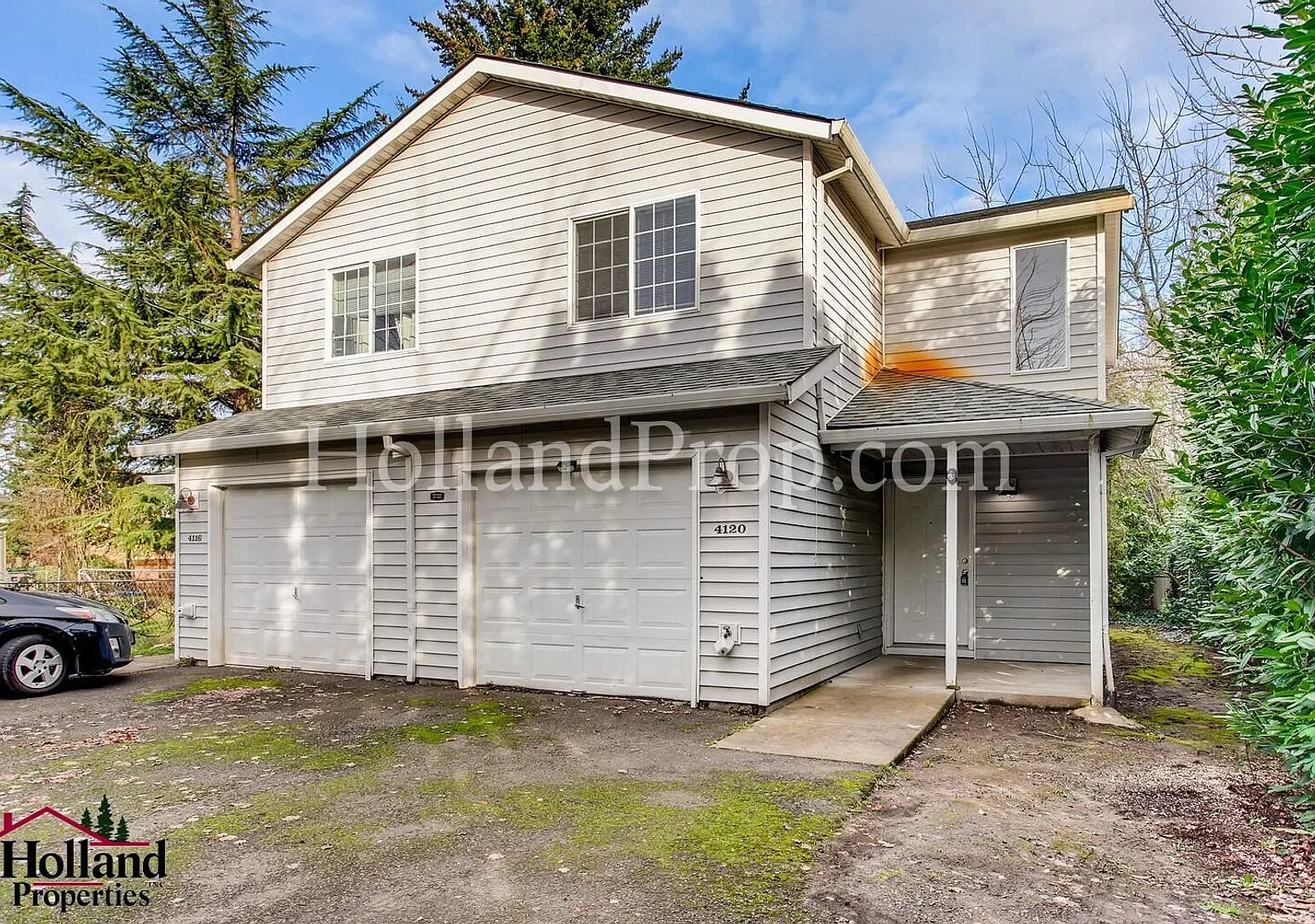 Coming Soon! Great Located 3 Bedroom 2 Bathroom Duplex With Fenced Yard! — Photo 1