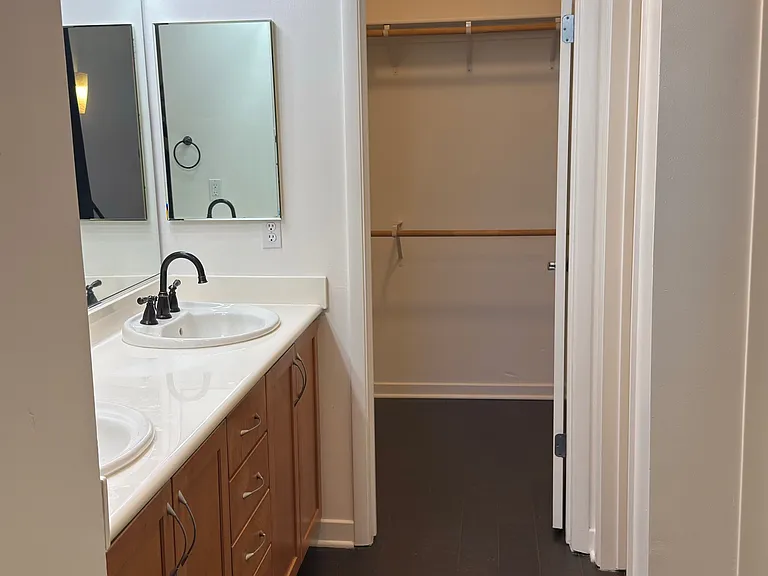 594 Manzana Pl — Photo 10